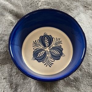 Temp-Tations Blue Folk Art Presentable Ovenware 1.5 QT Casserole Dish